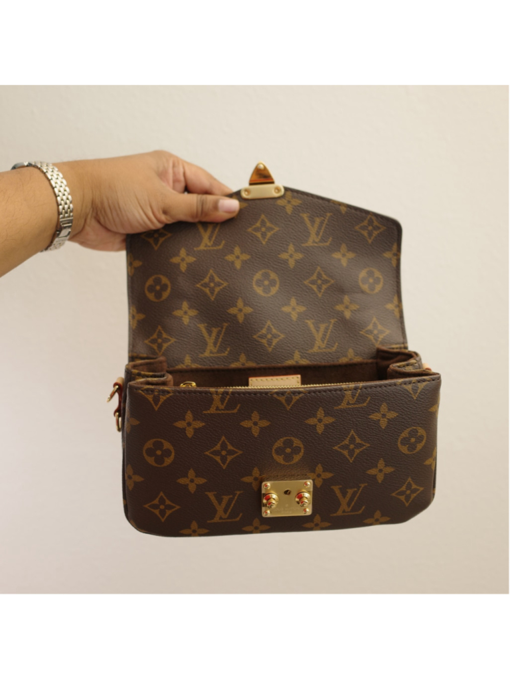 LOUIS VUITTON Monogram Pochette Metis East West - Picture 12 of 16